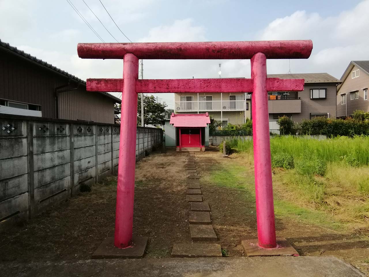 前新田稲荷神社 オヤマシティ